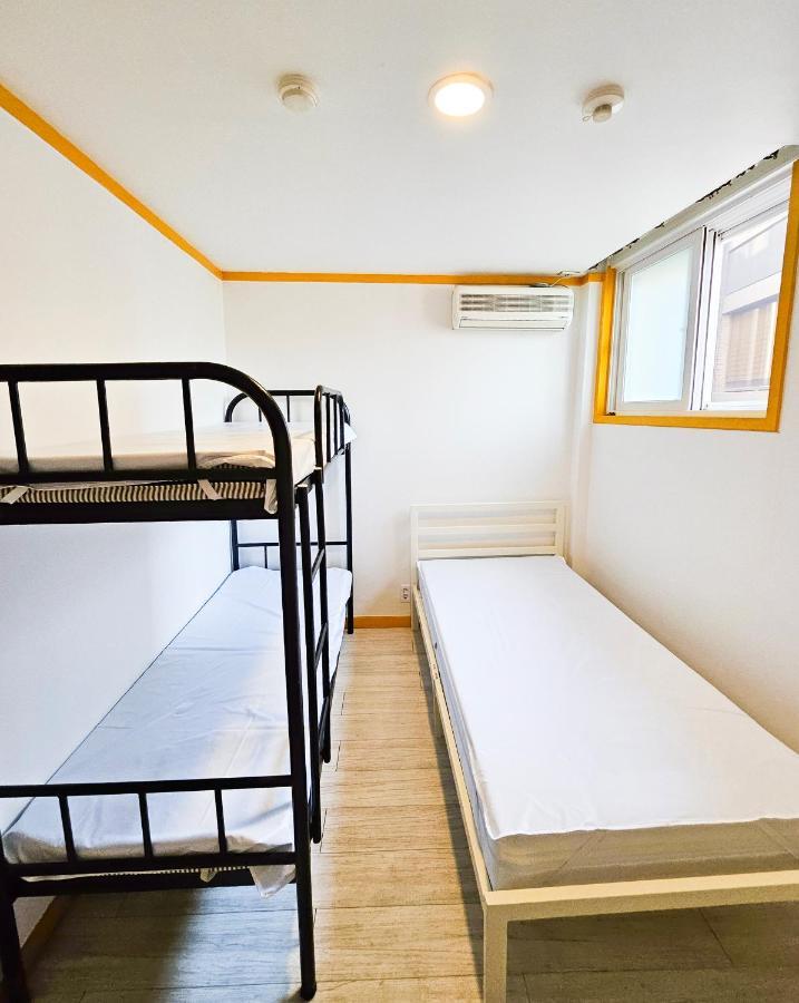 Travelers A Korea Hostel Seoel Buitenkant foto